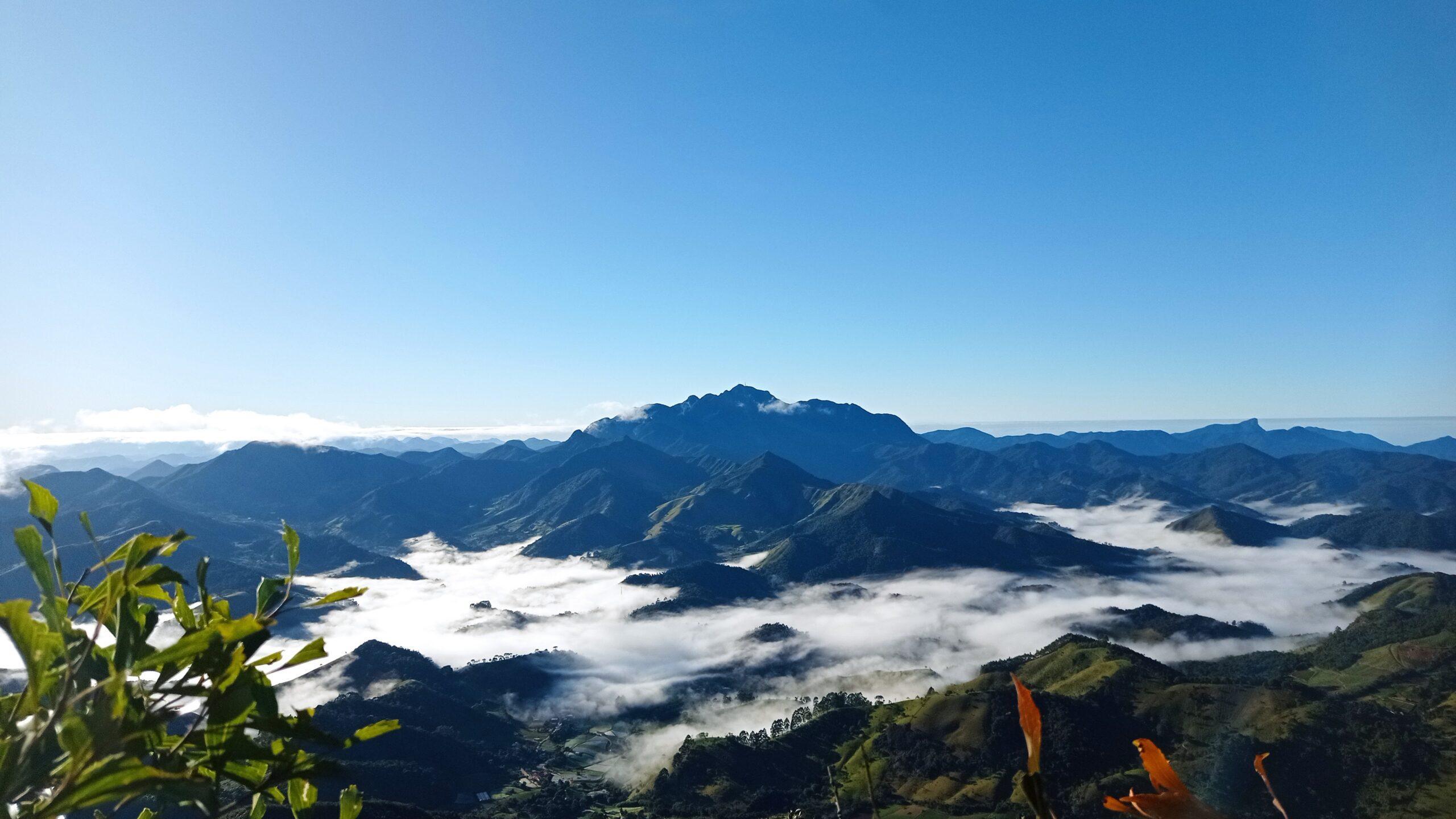Serra e montanha