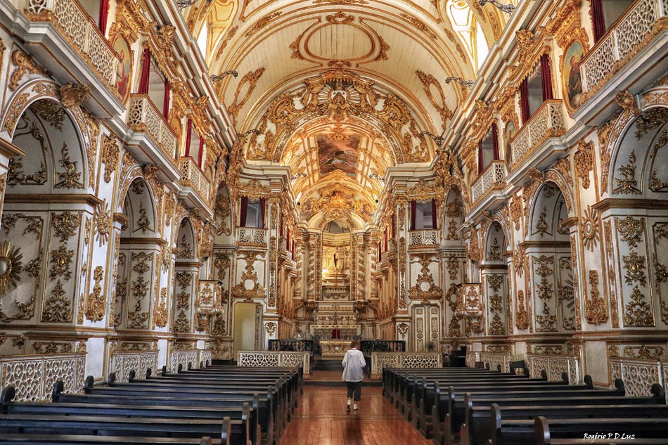 Interior igreja RJ