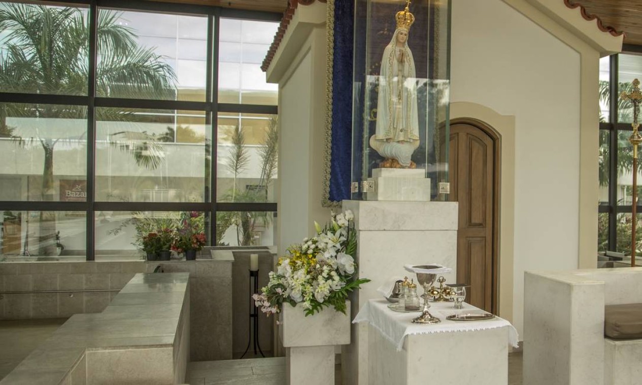 Capela das Apari&ccedil;&otilde;es de Nossa Senhora de F&aacute;tima